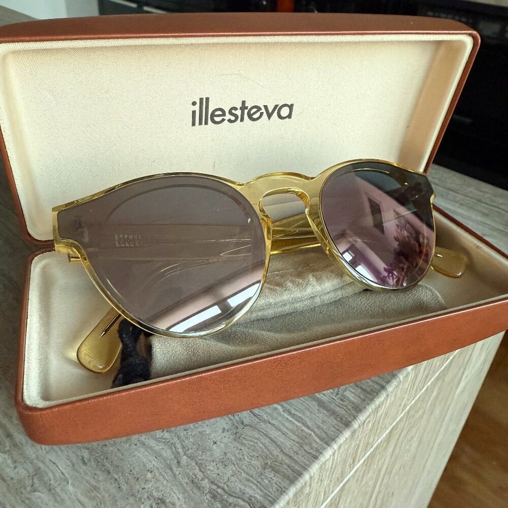 Illesteva Two Point One Mirrored Sunglasses